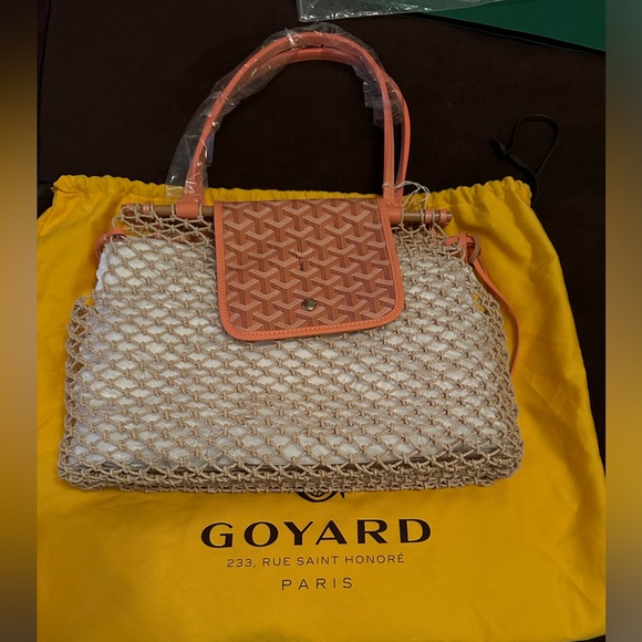 NWT Goyard Limited Edition Ratan and Coral Summer Bag with snap enclosure - Picture 1 of 3